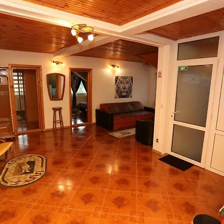 Penthouse In Leo's